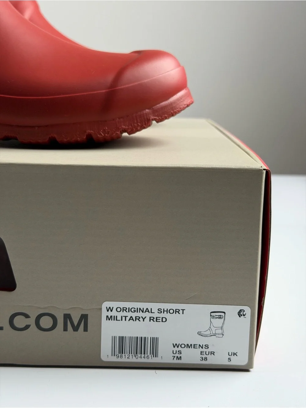 Hunter Women's Original Short Rain Boots in Military Red, Size 7
